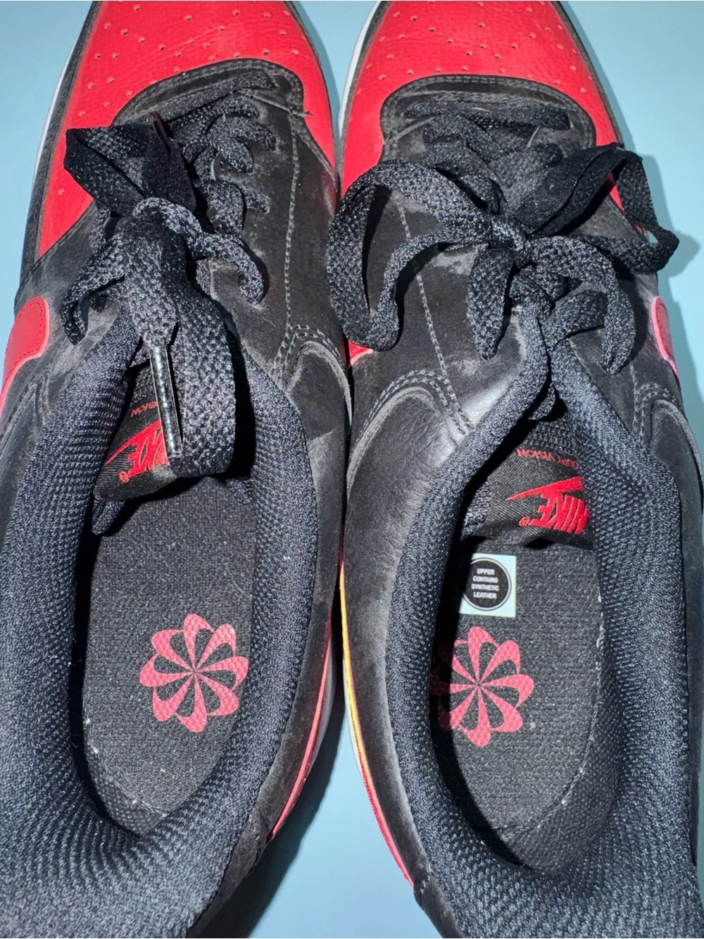Men's Black and Red Low-Top Nike Sneakers